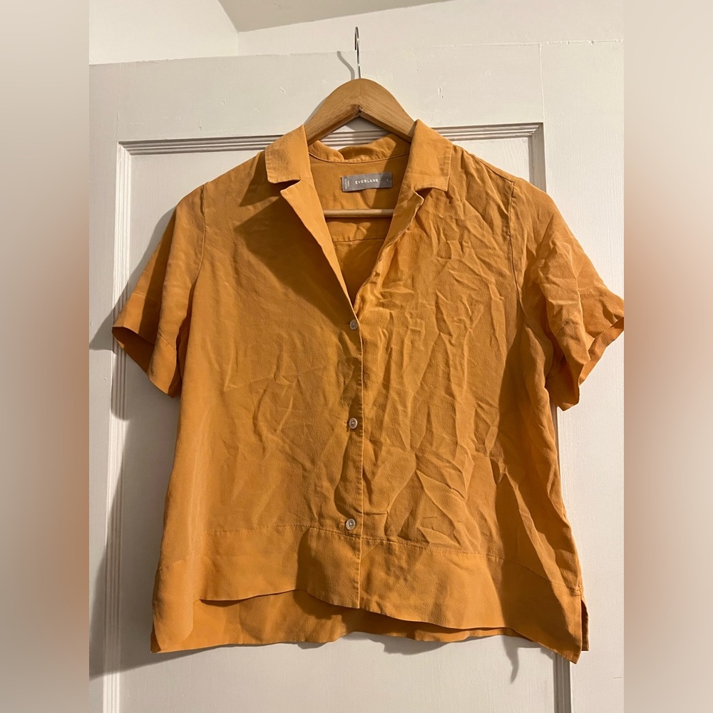 Everlane clean silk short-sleeved square shirt